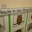 Anwesenheit der Mitarbeitenden für die Kinder veranschaulicht